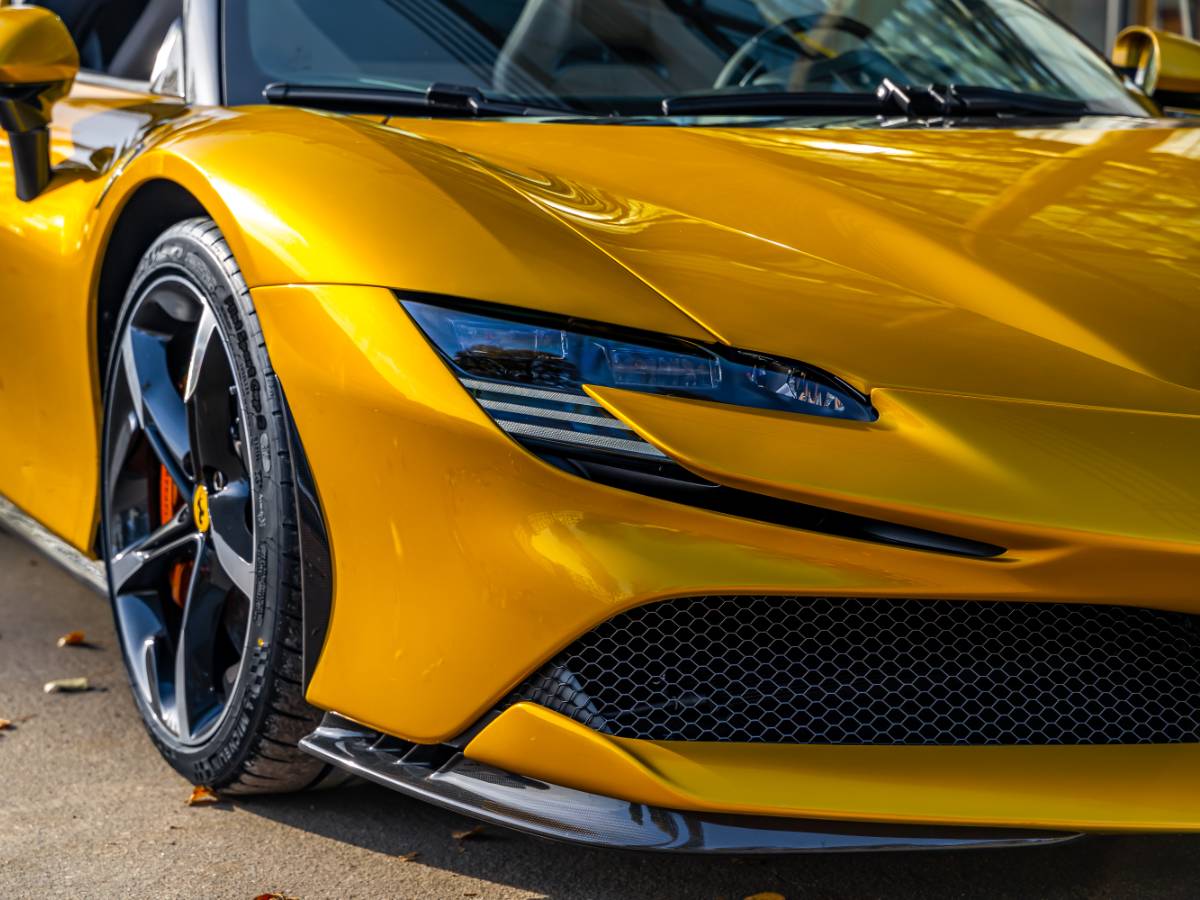 Ferrari SF90 Scheinwerfer Beschreibung