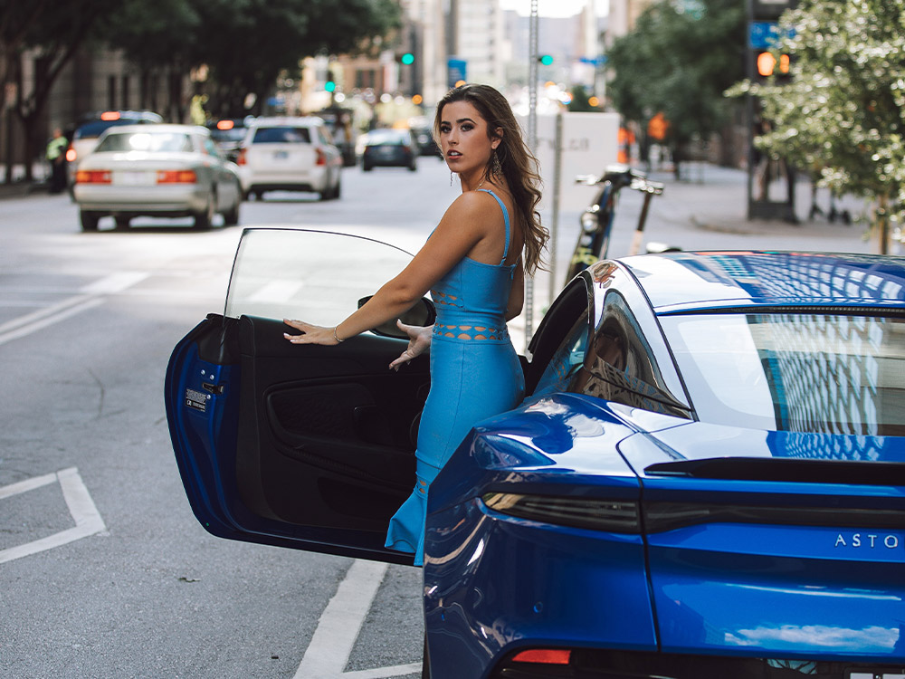 Aston Martin Preise, Verbrauchswerte und rechtliche Angaben