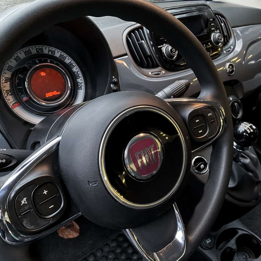autohaussued-fiat-500-angebotsfahrzeug-00